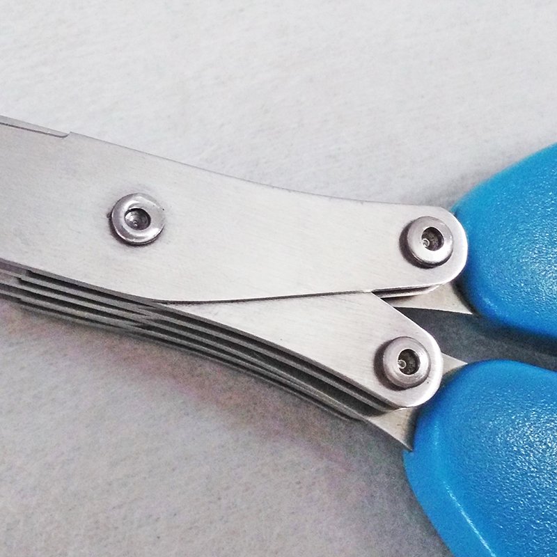 5-blade scissors