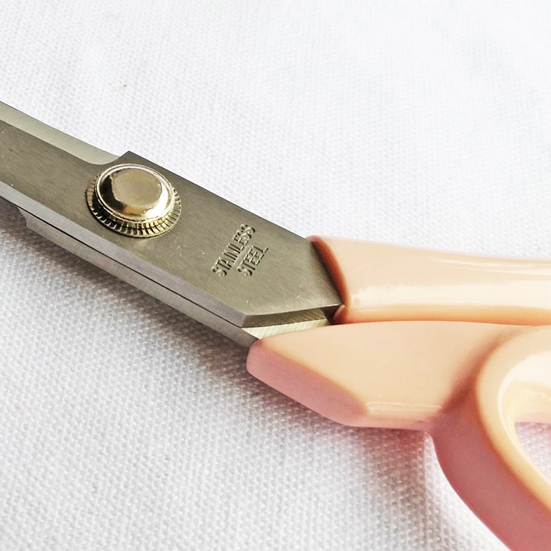 Scissors with Sheath-R708900