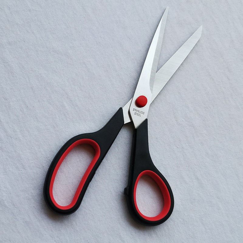Tpr handle office scissors