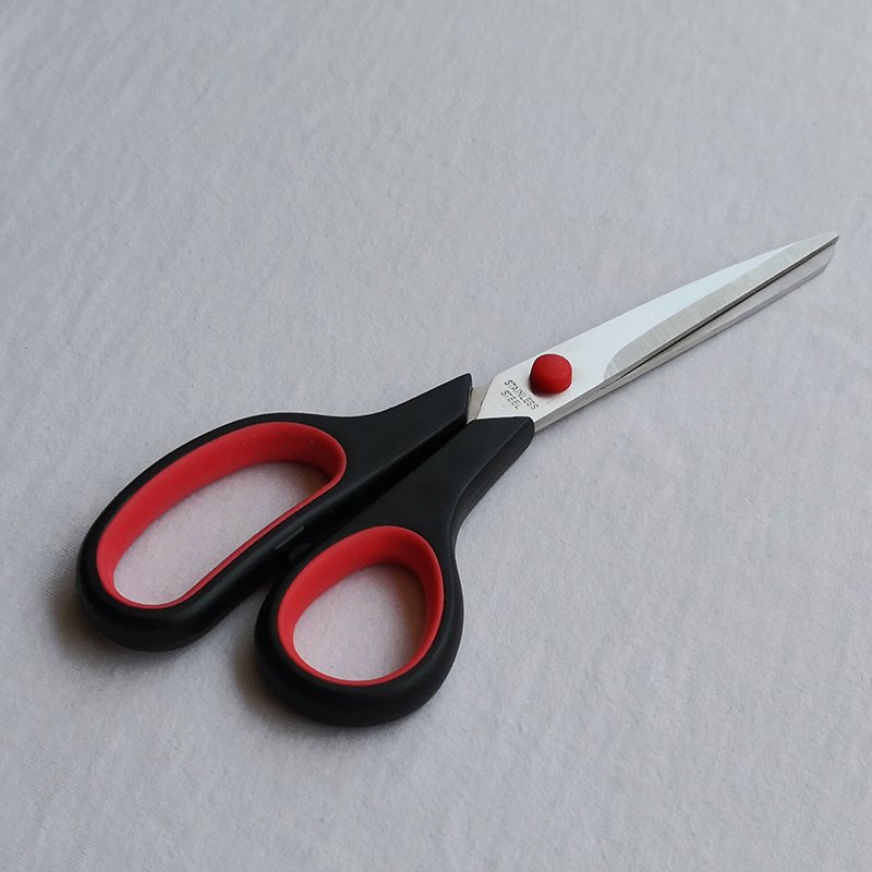 Tpr handle office scissors