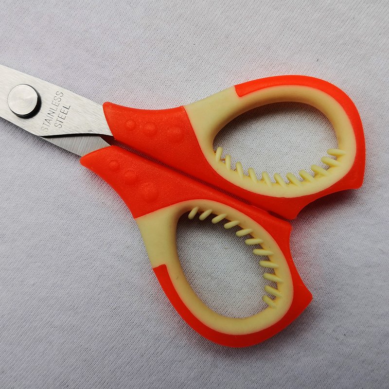 Student scissors with textured non-slip TPR handle