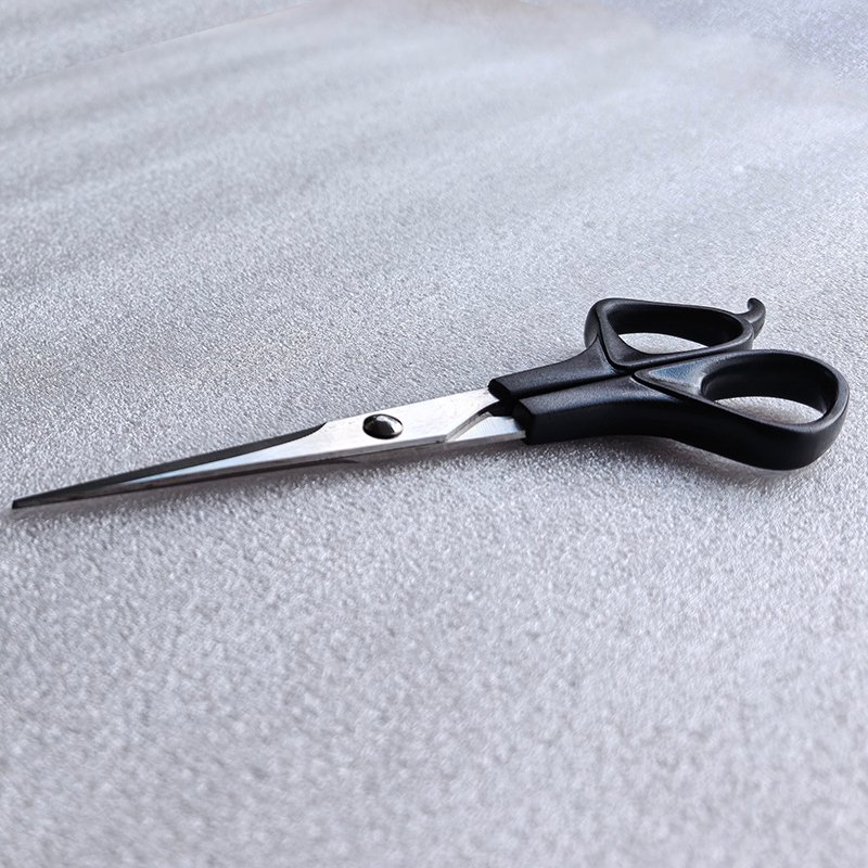 Plastic handle economy hair scissors